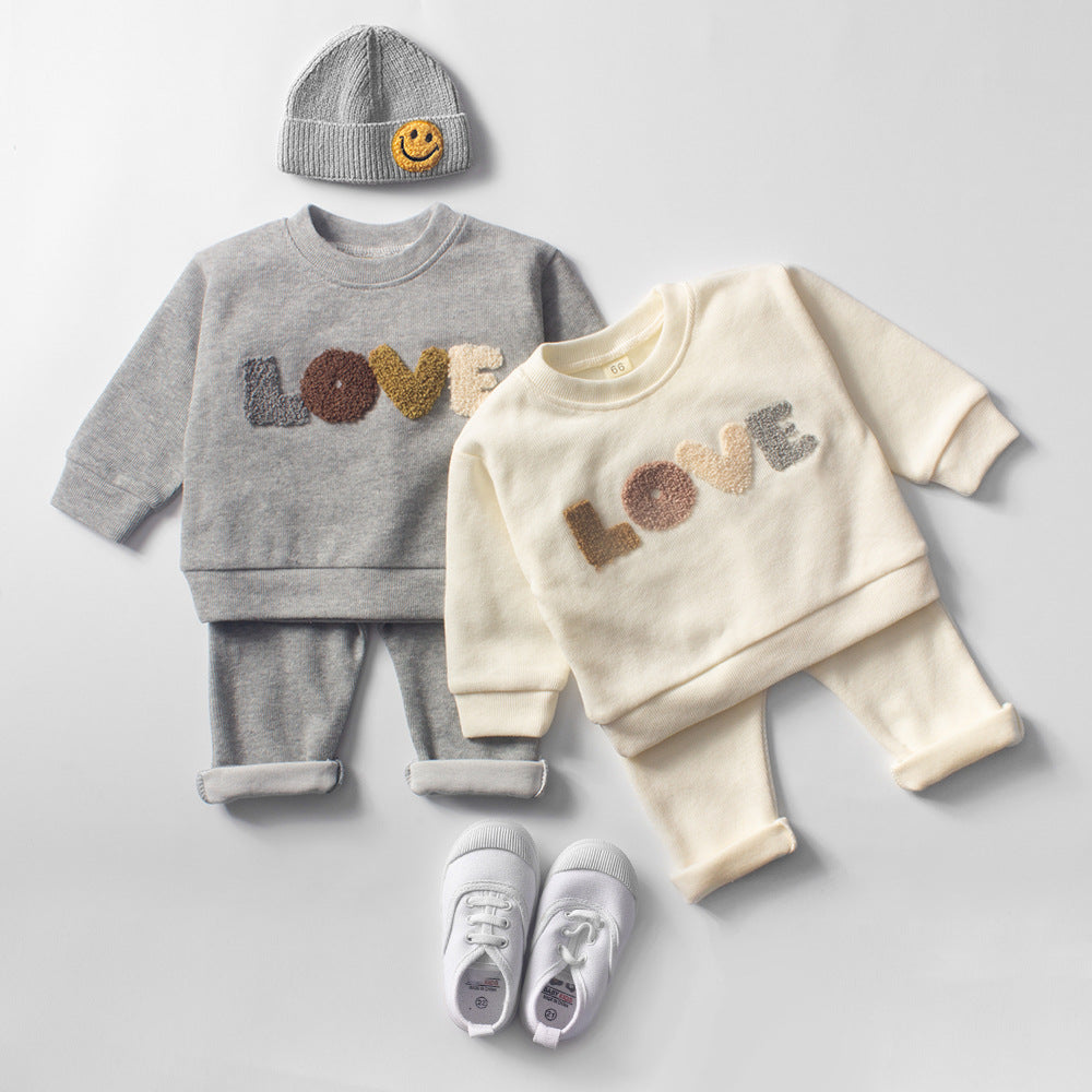 Children's Clothing Boys Sweater Suit Beige Colored Wool Material LOVE Towel Embroidery Baby Baby Clothes Two Pieces Sell My Stuff