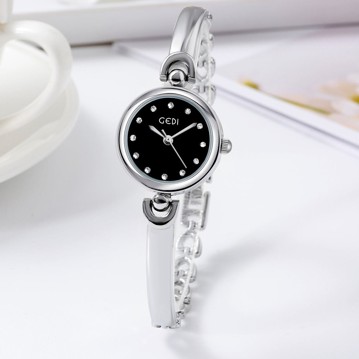 Women's Simple Bangle Quartz Watch