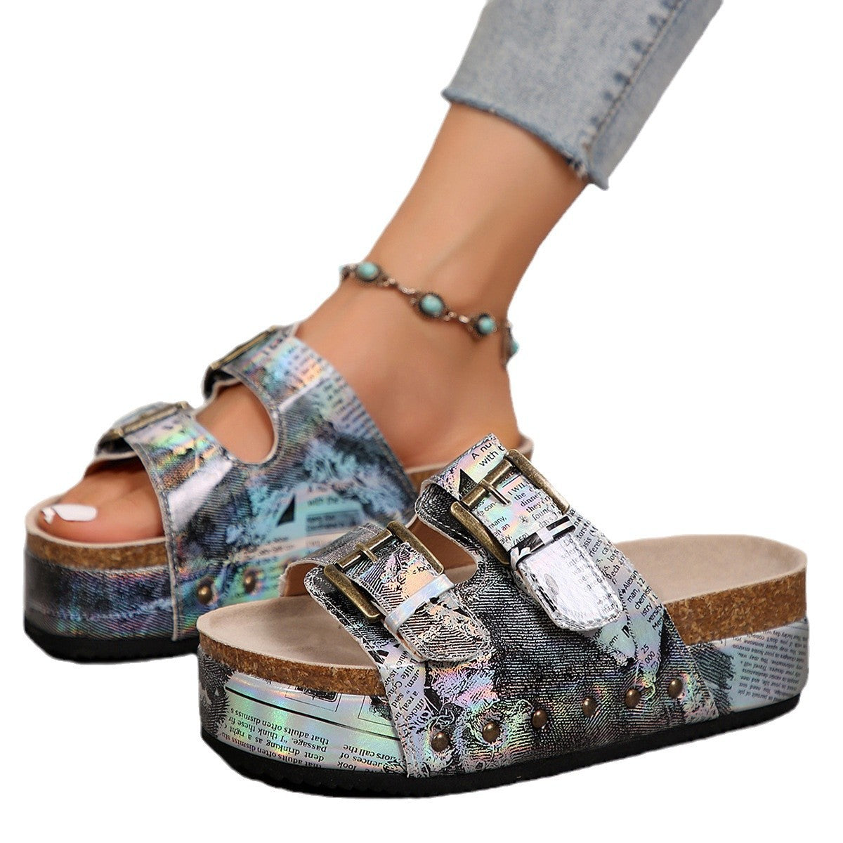Large Size Thick-soled Boken Rivet Sandals