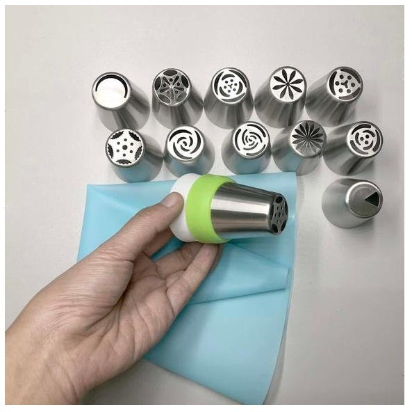Limited Edition Christmas 3-in-1 Cake Decorating Nozzle