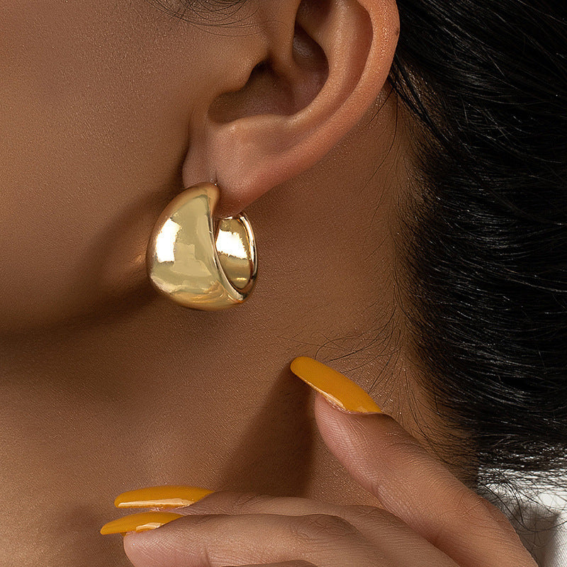 Euro-American Simple Wide C-Shaped Earrings