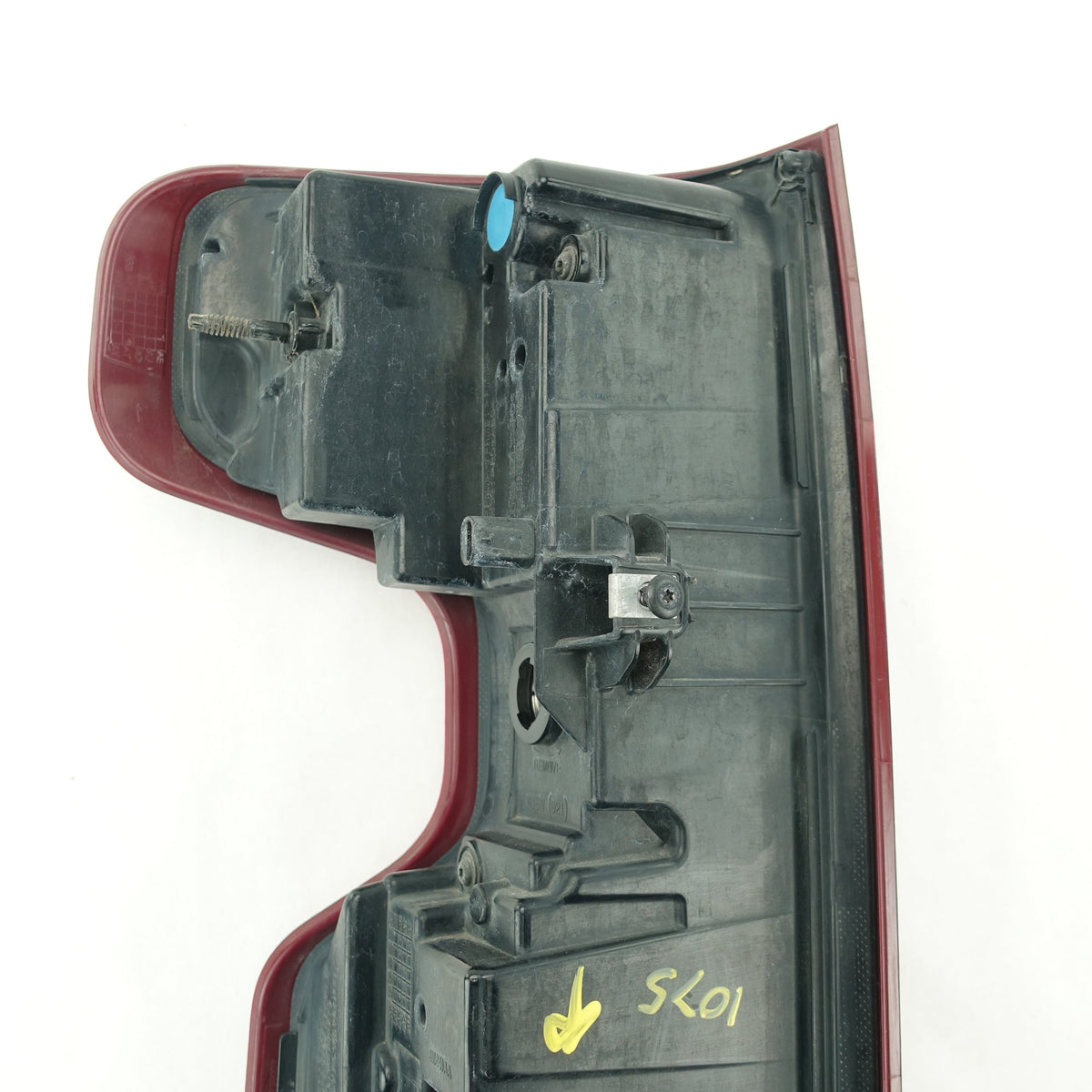 Damage 2020 2021 Silverado 1500 Passenger Right Rear Taillight Tail Light Lamp
