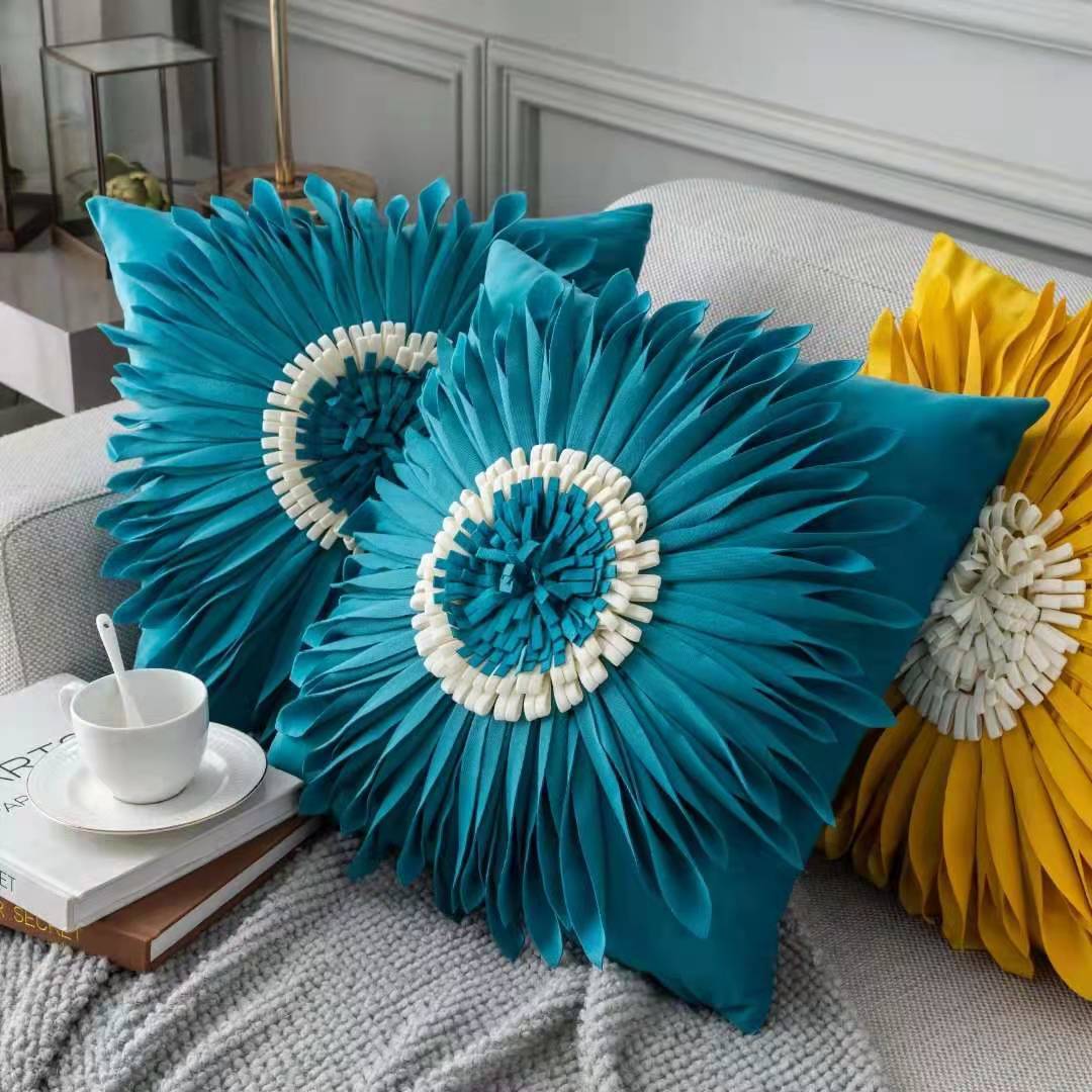 Modern White Velvet Chrysanthemum Pillow