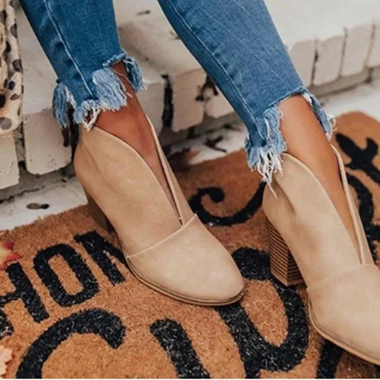 Point Toe Chunky Heeled Ankle Boots